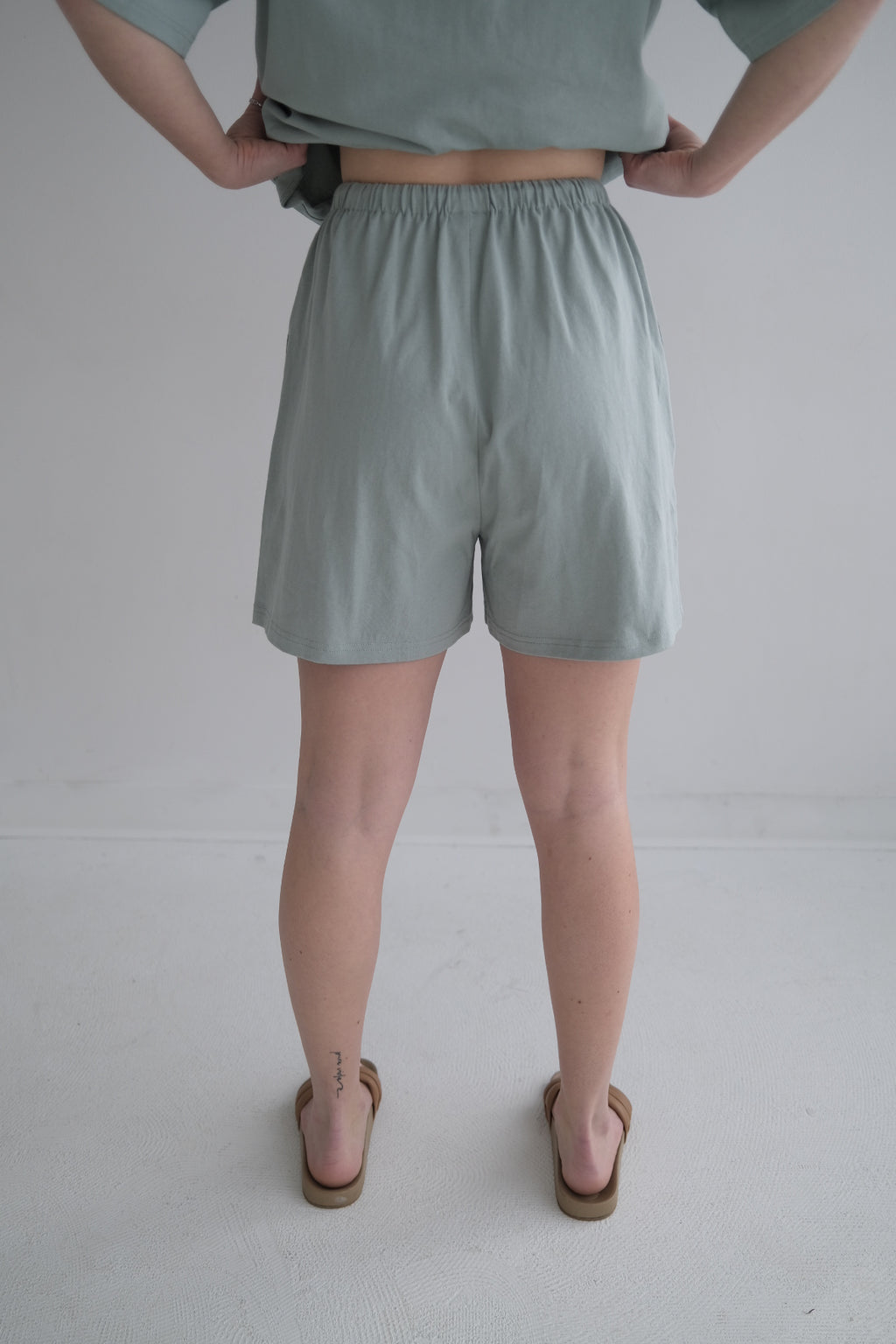Amar Coral Shorts